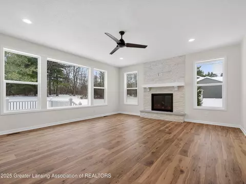 4270 Calipso Ct, Dewitt, MI 48820 photo 9