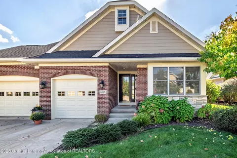 6198 Graebear Trl, East Lansing, MI 48823