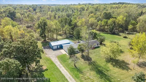 998 E Butterfield Hwy, Charlotte, MI 48813