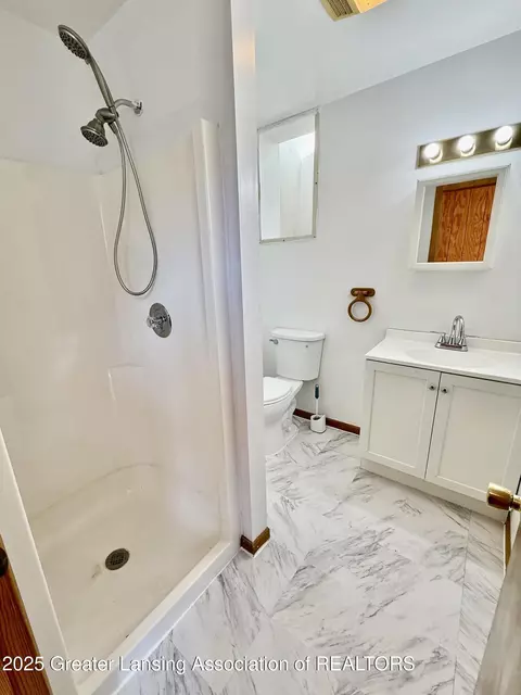 Bath - 9575 W Monroe Rd, Elwell, MI 48832 photo 3 of 4