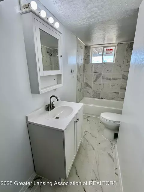 Bath - 9575 W Monroe Rd, Elwell, MI 48832 photo 2 of 4