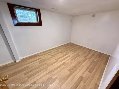 Bedroom - 9575 W Monroe Rd, Elwell, MI 48832 photo 1 of 4