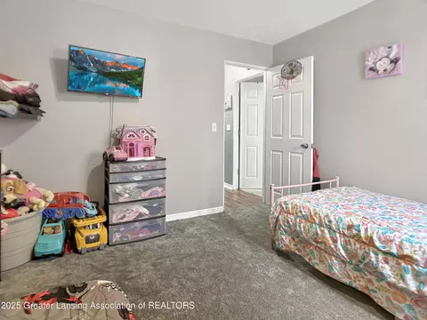 701 E Willard Ave, Lansing, MI 48910 photo 14