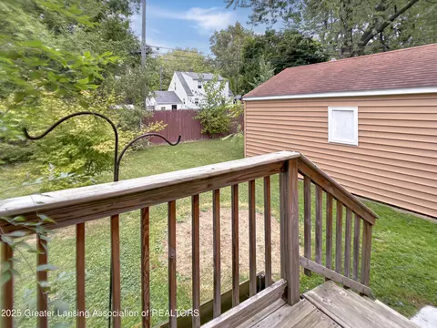 701 E Willard Ave, Lansing, MI 48910 photo 26