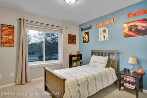 Bedroom - 13747 Remington Dr, Bath, MI 48808 photo 3 of 8