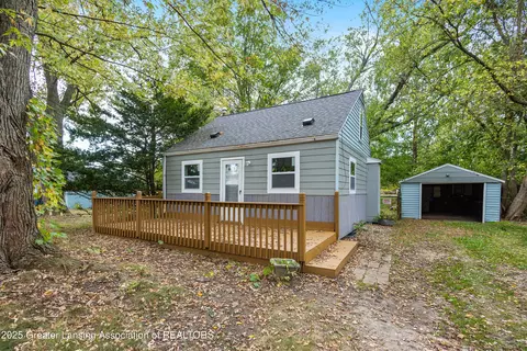 3324 Viking St, Lansing, MI 48911