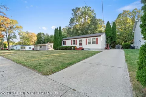 5011 Stafford Ave, Lansing, MI 48910