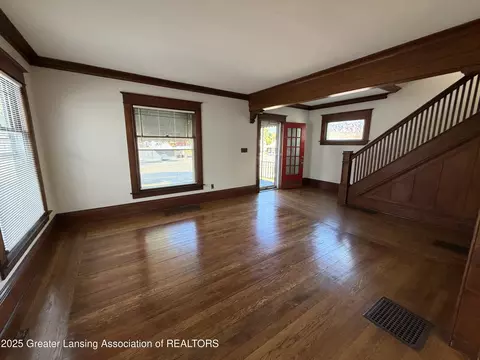 612 N Pine St, Lansing, MI 48933 photo 8