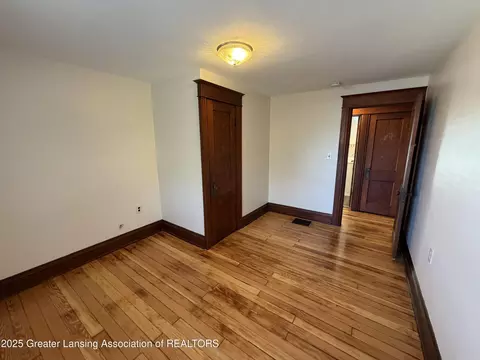612 N Pine St, Lansing, MI 48933 photo 27