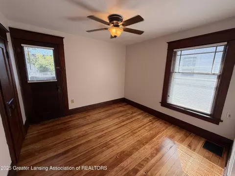 612 N Pine St, Lansing, MI 48933 photo 22