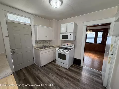612 N Pine St, Lansing, MI 48933 photo 13