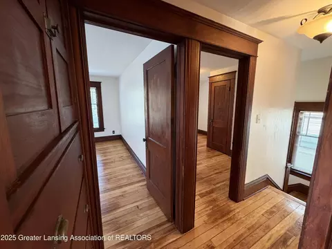 612 N Pine St, Lansing, MI 48933 photo 21