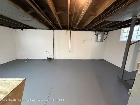 612 N Pine St, Lansing, MI 48933 photo 31
