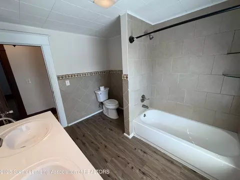 612 N Pine St, Lansing, MI 48933 photo 20