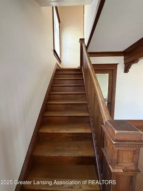 612 N Pine St, Lansing, MI 48933 photo 15