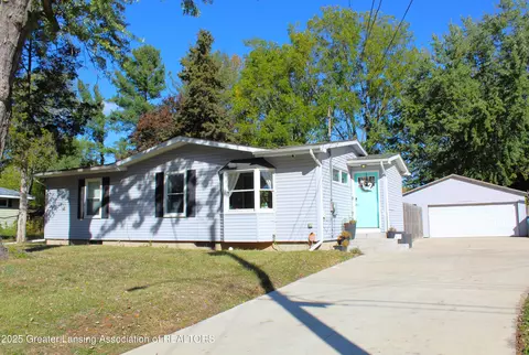 910 W Northrup St, Lansing, MI 48911