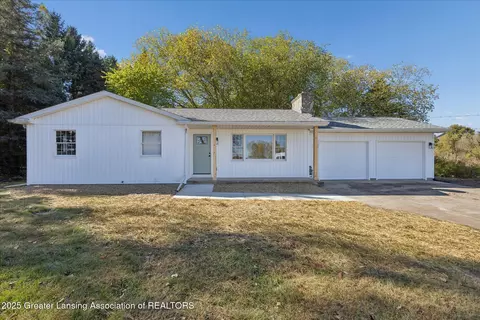 2914 Morgan Rd, Eaton Rapids, MI 48827