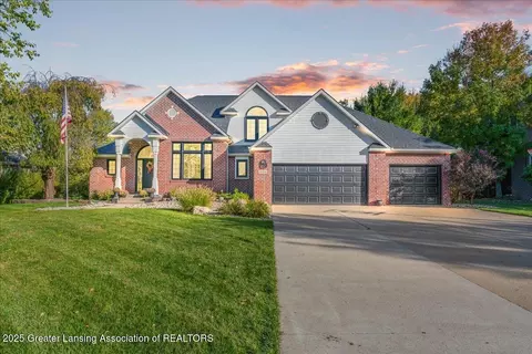 13259 Blaisdell Dr, Dewitt, MI 48820