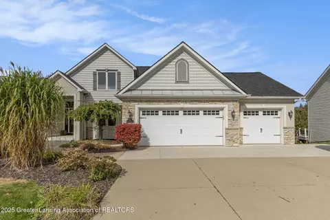 1106 Cobblestone Ct, Williamston, MI 48895