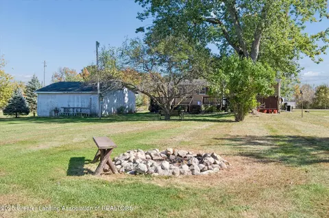 Exterior - 9520 Fenner Rd, Perry, MI 48872 photo 6 of 12