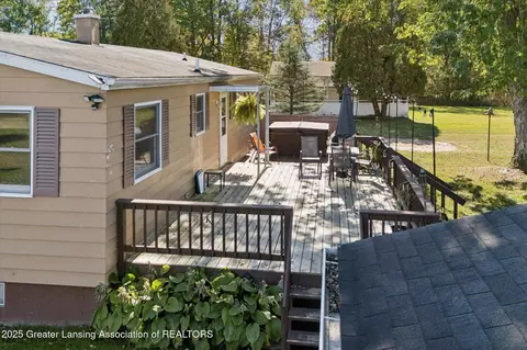 Exterior - 9520 Fenner Rd, Perry, MI 48872 photo 12 of 12