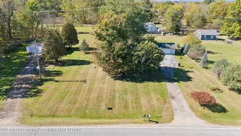View/Area - 9520 Fenner Rd, Perry, MI 48872 photo 1 of 13
