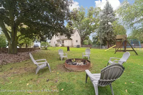 Exterior - 1965 E Round Lake Rd, Dewitt, MI 48820 photo 6 of 8