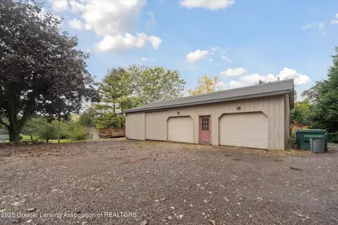 Exterior - 1965 E Round Lake Rd, Dewitt, MI 48820 photo 5 of 8