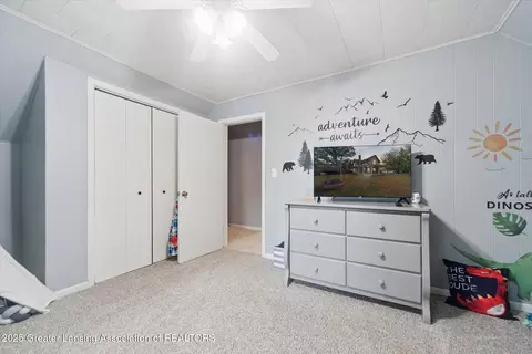 Bedroom - 1965 E Round Lake Rd, Dewitt, MI 48820 photo 6 of 6