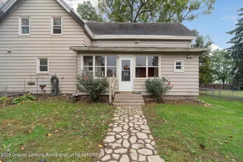 Exterior - 1965 E Round Lake Rd, Dewitt, MI 48820 photo 3 of 8