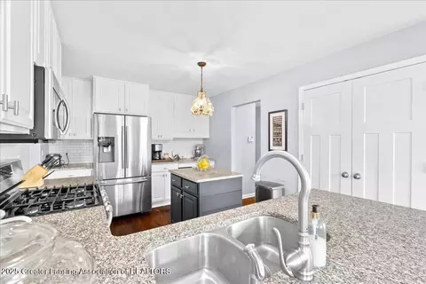 504 Snapdragon Ln, Dewitt, MI 48820 photo 18