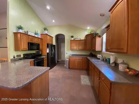 Kitchen - 2151 Arbor Meadows Dr, Dewitt, MI 48820 photo 1 of 3