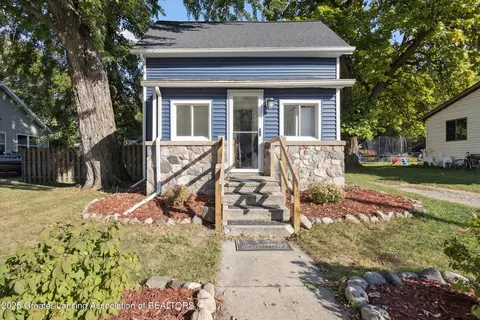 Exterior - 136 Jackson St, Sunfield, MI 48890 photo 2 of 5