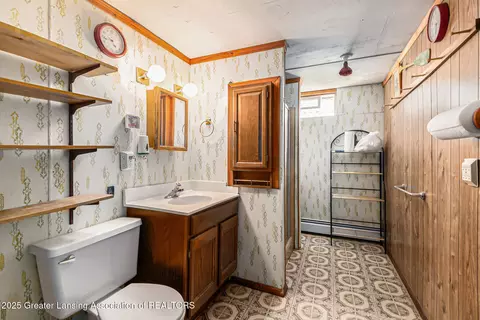 Bath - 1226 E Round Lake Rd, Dewitt, MI 48820 photo 5 of 5