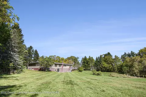 Exterior - 1226 E Round Lake Rd, Dewitt, MI 48820 photo 2 of 7