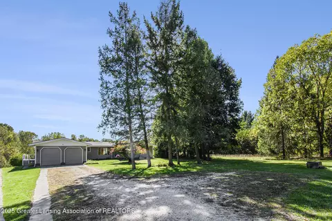 Exterior - 1226 E Round Lake Rd, Dewitt, MI 48820 photo 6 of 7