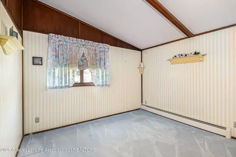 Bedroom - 1226 E Round Lake Rd, Dewitt, MI 48820 photo 3 of 4