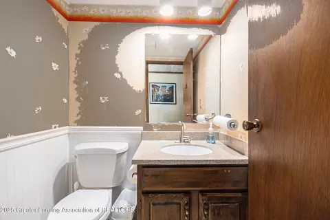 Bath - 1226 E Round Lake Rd, Dewitt, MI 48820 photo 3 of 5