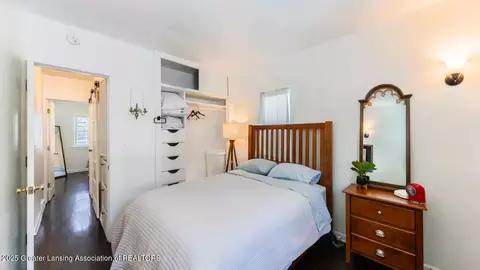 Bedroom - 515 Kipling Blvd, Lansing, MI 48912 photo 1 of 5