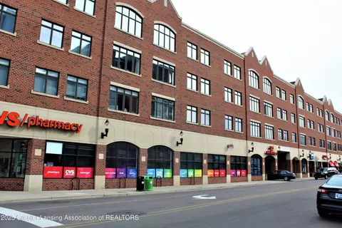 220 Mac Ave #302, East Lansing, MI 48823