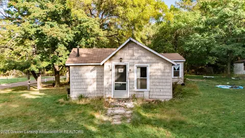 1738 Glenrose Ave, Lansing, MI 48915