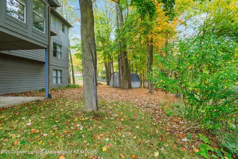 Exterior - 746 Tanbark Dr, Dimondale, MI 48821 photo 8 of 10