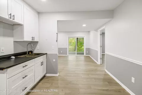 Entry Way - 746 Tanbark Dr, Dimondale, MI 48821 photo 11 of 12