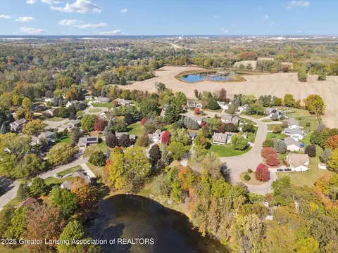 View/Area - 746 Tanbark Dr, Dimondale, MI 48821 photo 10 of 15