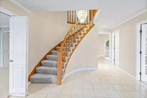 Entry Way - 746 Tanbark Dr, Dimondale, MI 48821 photo 3 of 12