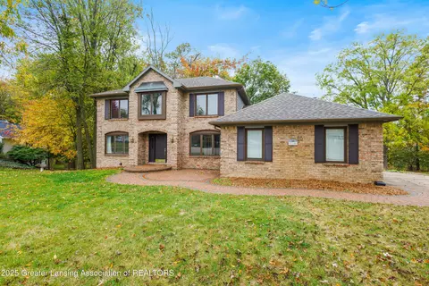 Exterior - 746 Tanbark Dr, Dimondale, MI 48821 photo 4 of 10