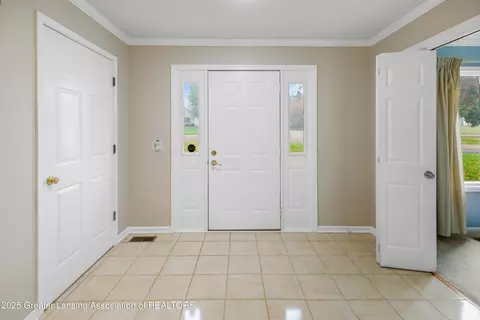 Entry Way - 746 Tanbark Dr, Dimondale, MI 48821 photo 1 of 12
