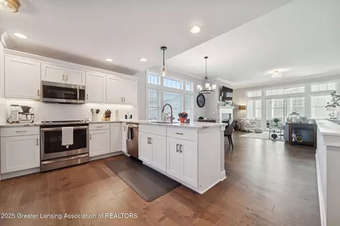 Kitchen - 5342 E Hawk Hollow Dr, Bath, MI 48808 photo 2 of 2