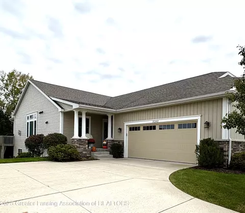 Exterior - 5342 E Hawk Hollow Dr, Bath, MI 48808 photo 2 of 4