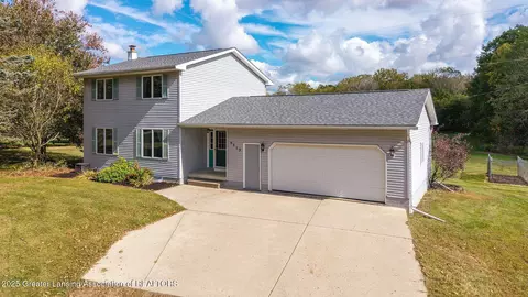 5313 Parman Rd, Stockbridge, MI 49285